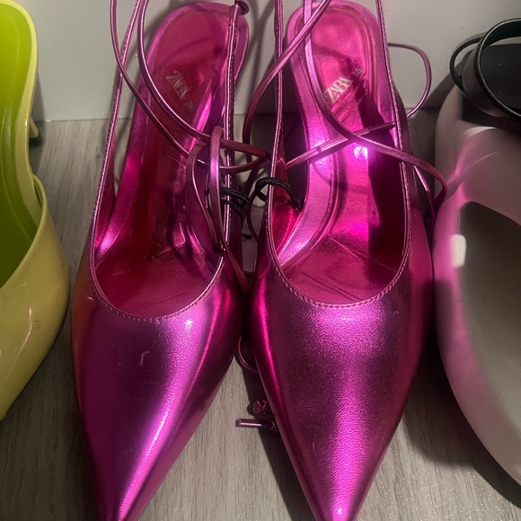Pink Metallic Pumps - Picture 1 of 4